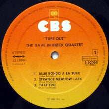 Carica l&#39;immagine nel visualizzatore di Gallery, The Dave Brubeck Quartet ‎– Time Out  lp usato near mint perfetto
